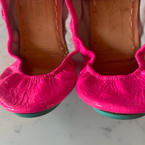 Excellent Pop Pink Tieks w/ box, flower and bag - Picture 3 of 10